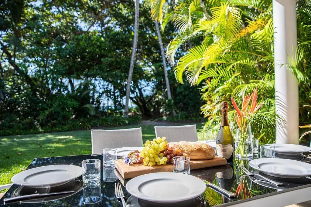 Port Douglas Mirage Villa 433 - Beachfront location